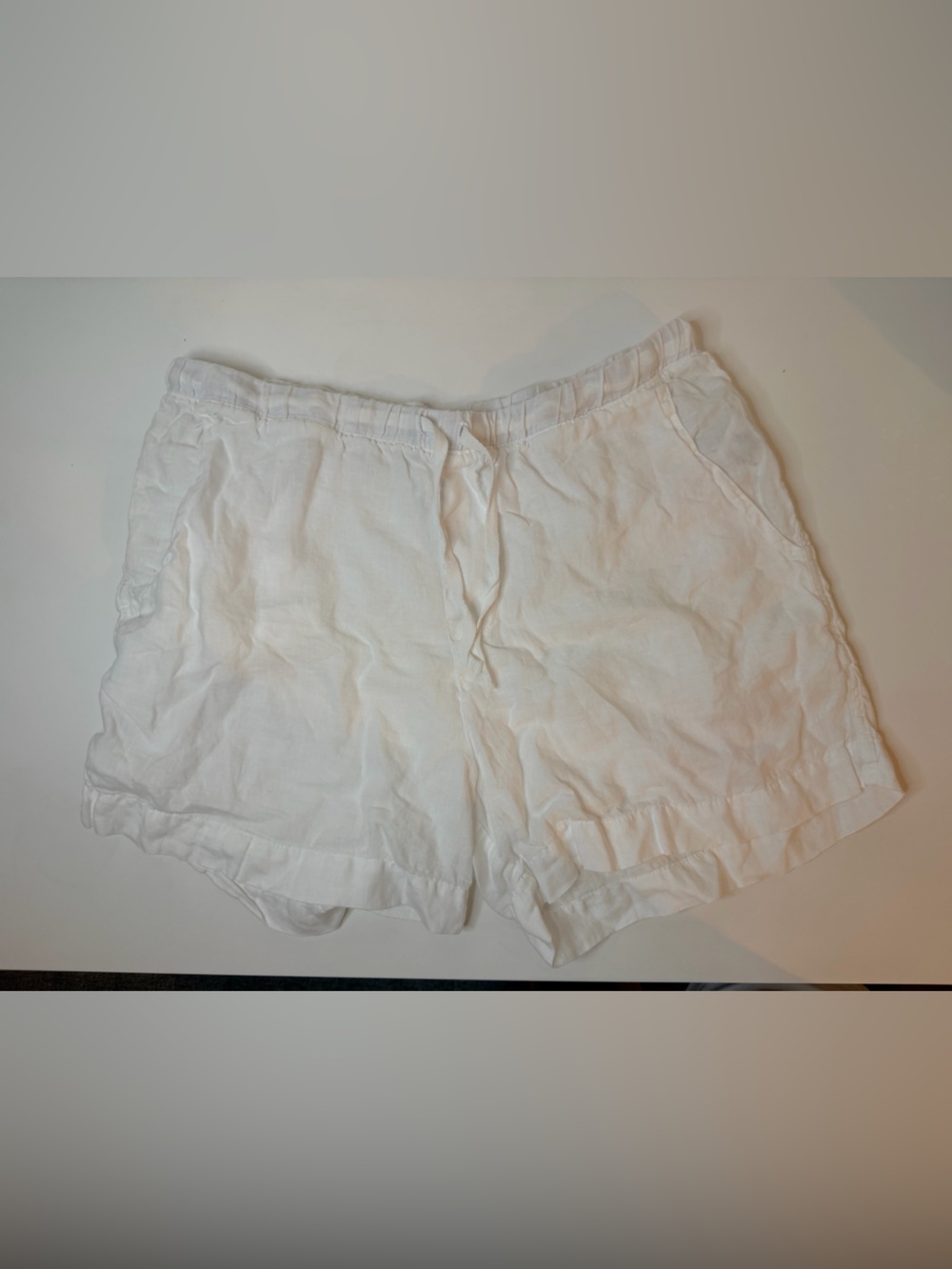 Velvet by Graham & Spencer white linen shorts